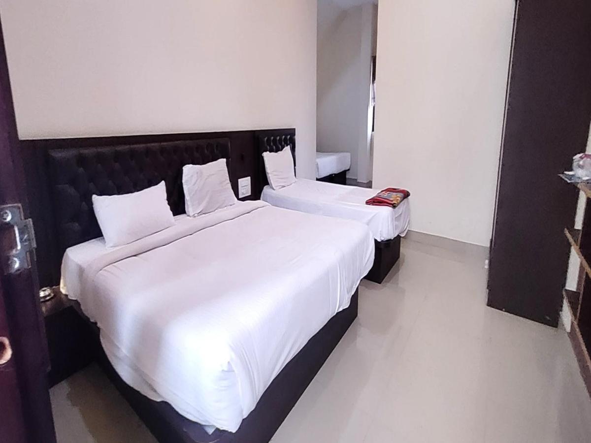 Mg Residency Hotel Chikmagalūr Buitenkant foto