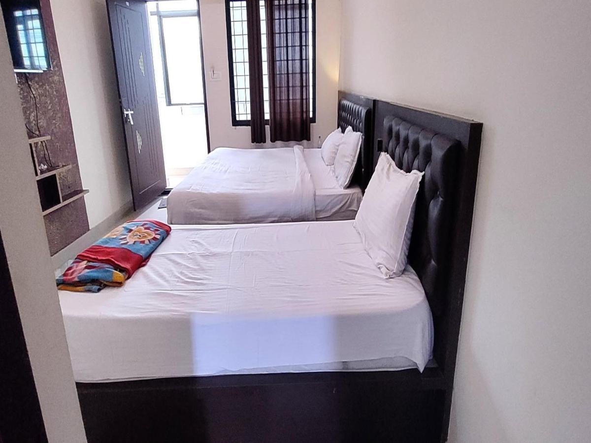 Mg Residency Hotel Chikmagalūr Buitenkant foto