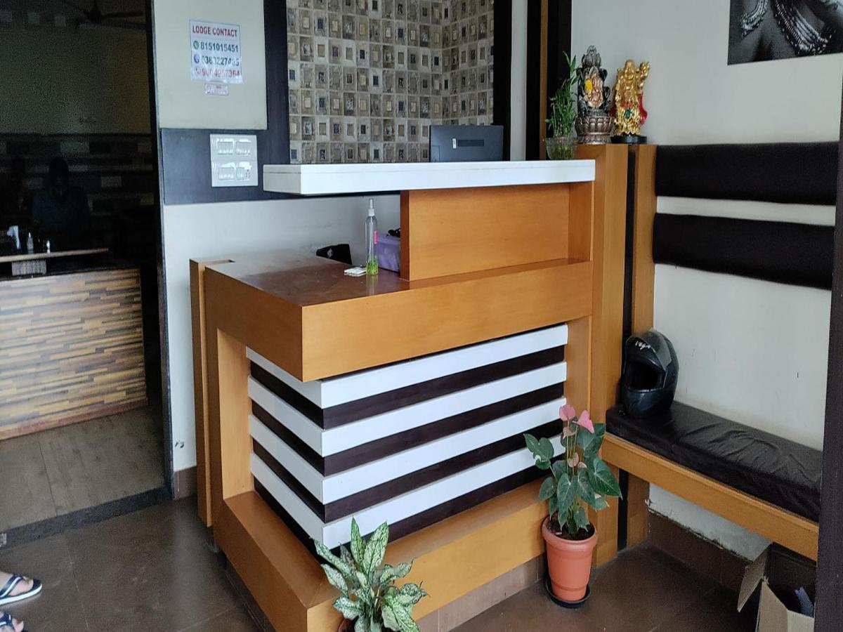 Mg Residency Hotel Chikmagalūr Buitenkant foto