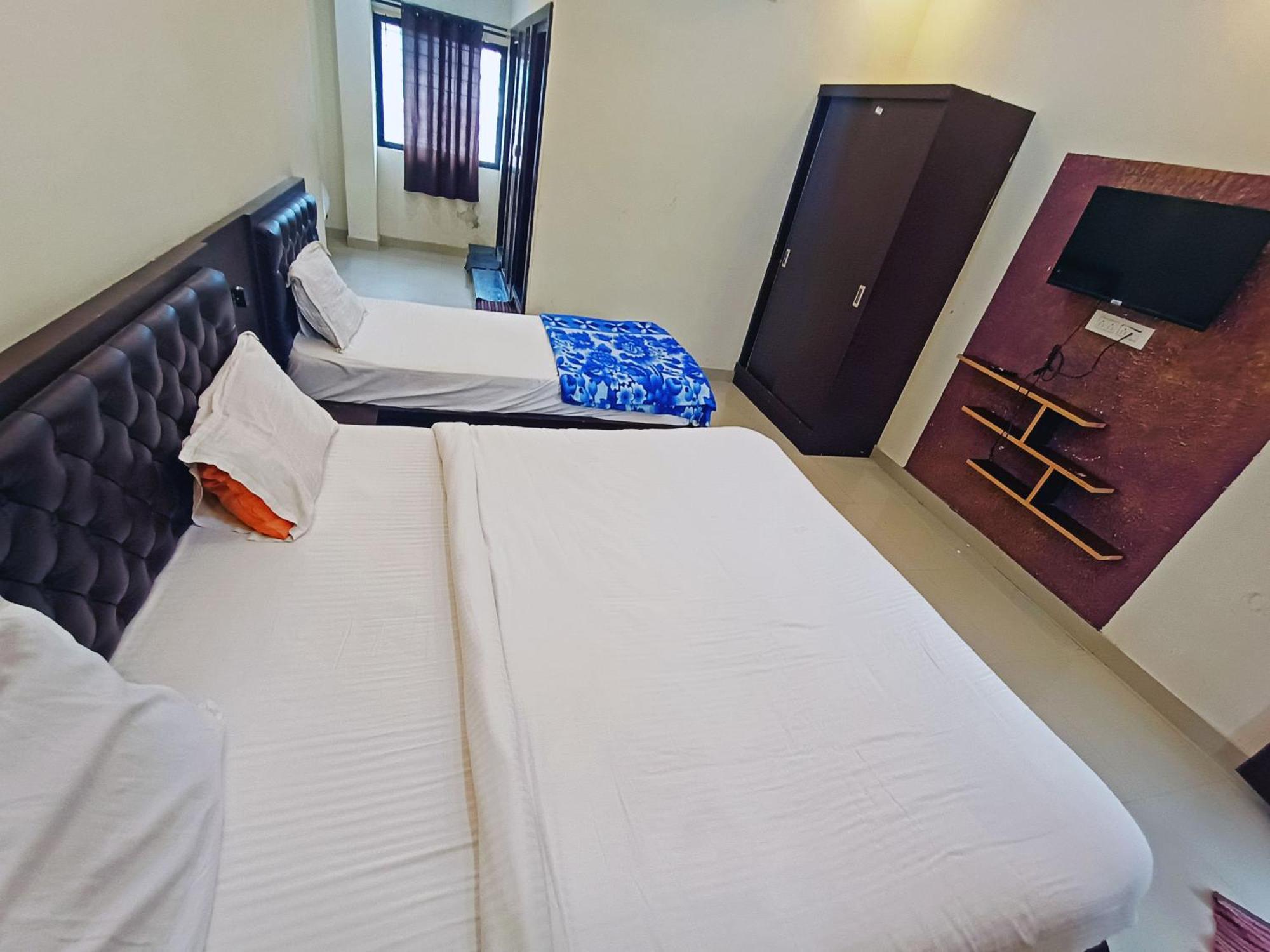 Mg Residency Hotel Chikmagalūr Buitenkant foto